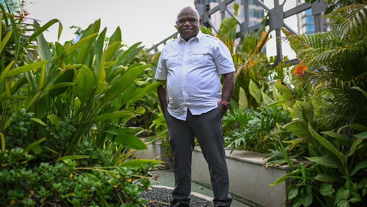 Human Rights Minister Pigai Non-Committal on Light Sentences in Andrie Yunus Acid Attack Case