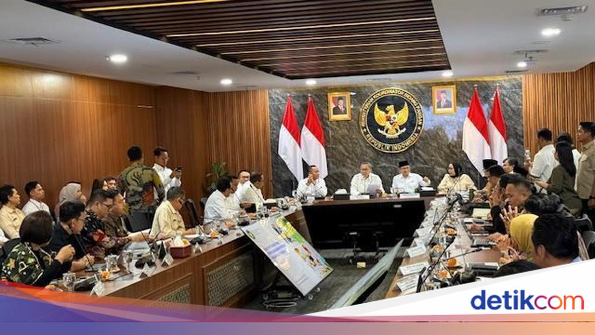 Zulhas Chairs Coordination Meeting on Free Nutritious Meals, Cak Imin and Nanik S Deyang Attend