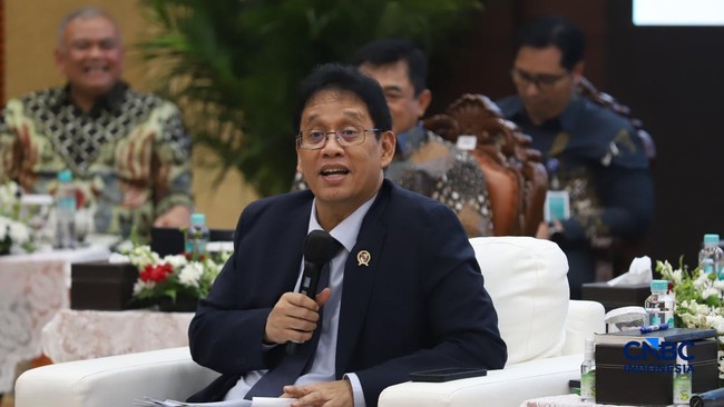 Former Finance Minister Says State Budget Is Safe, Praises Purbaya's Performance