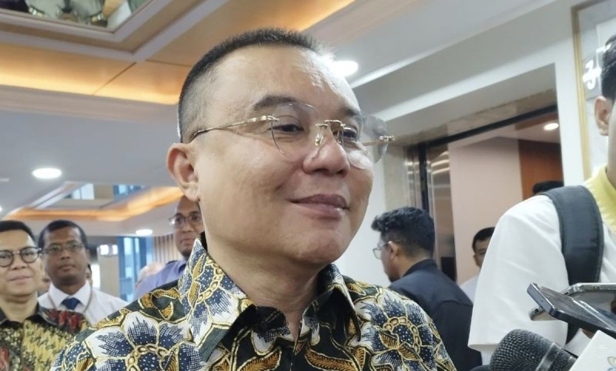 House Deputy Speaker Urges Citizens to Sell US Dollars: 'You'll Regret It When Rupiah Strengthens'