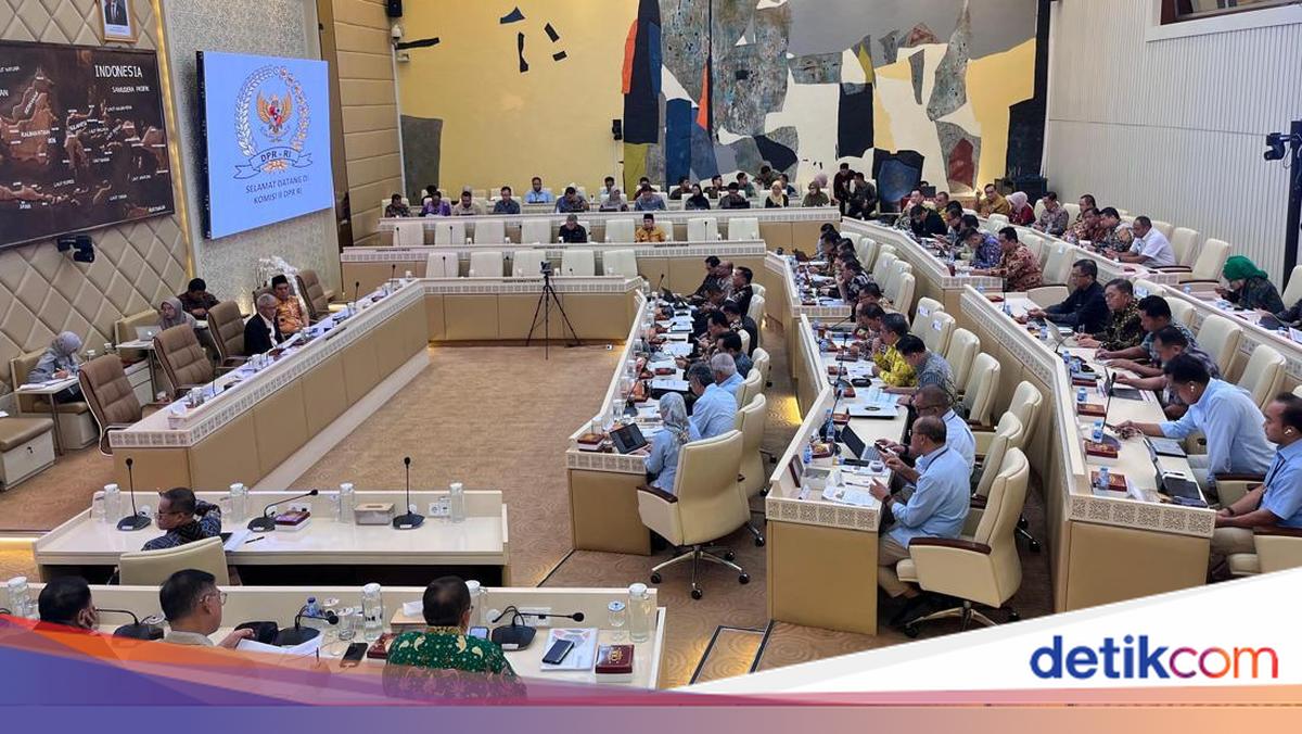 Home Affairs Minister Proposes Additional Rp 6.2 T for Sumatra Disaster and Election Bill