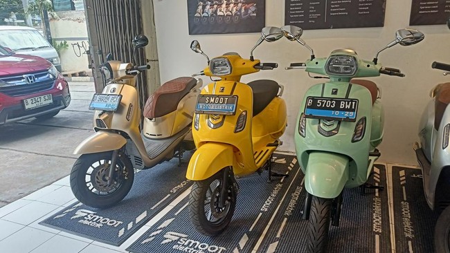 Whispers of Electric Motorcycle Price Hikes Amid Rupiah Weakness