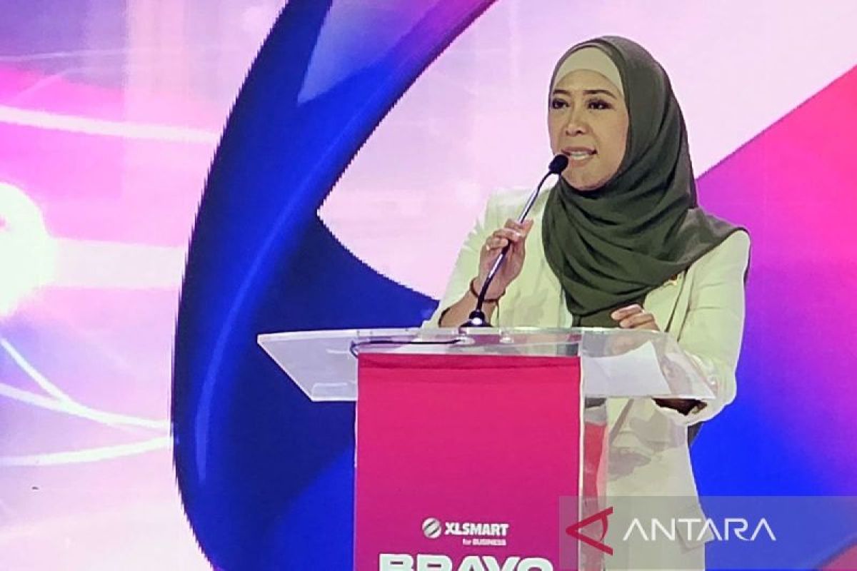 Minister Urges Industry to Deliver Innovation and Safe AI