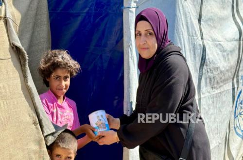 AMAL Collaborates with Geprek Sa’i and Hajj Chicken to Distribute 500 Cans of Processed Meat to Gaza