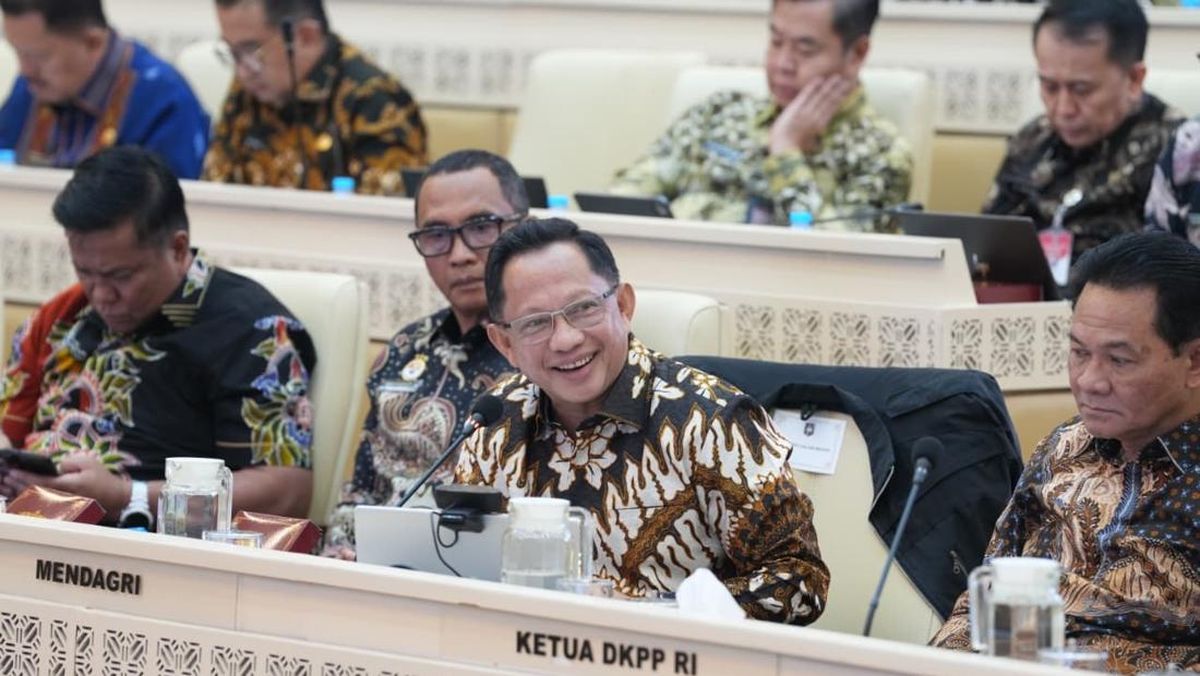 Home Affairs Minister Presents 2027 Work Plan to DPR, Supports Priority Agenda