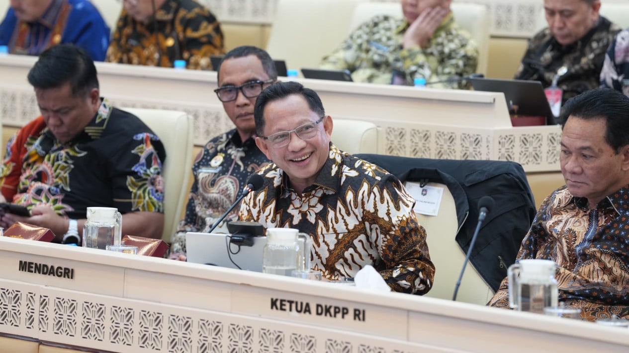 Presenting 2027 Work Plan to DPR, Home Affairs Minister Ensures Support for National Priority Agenda