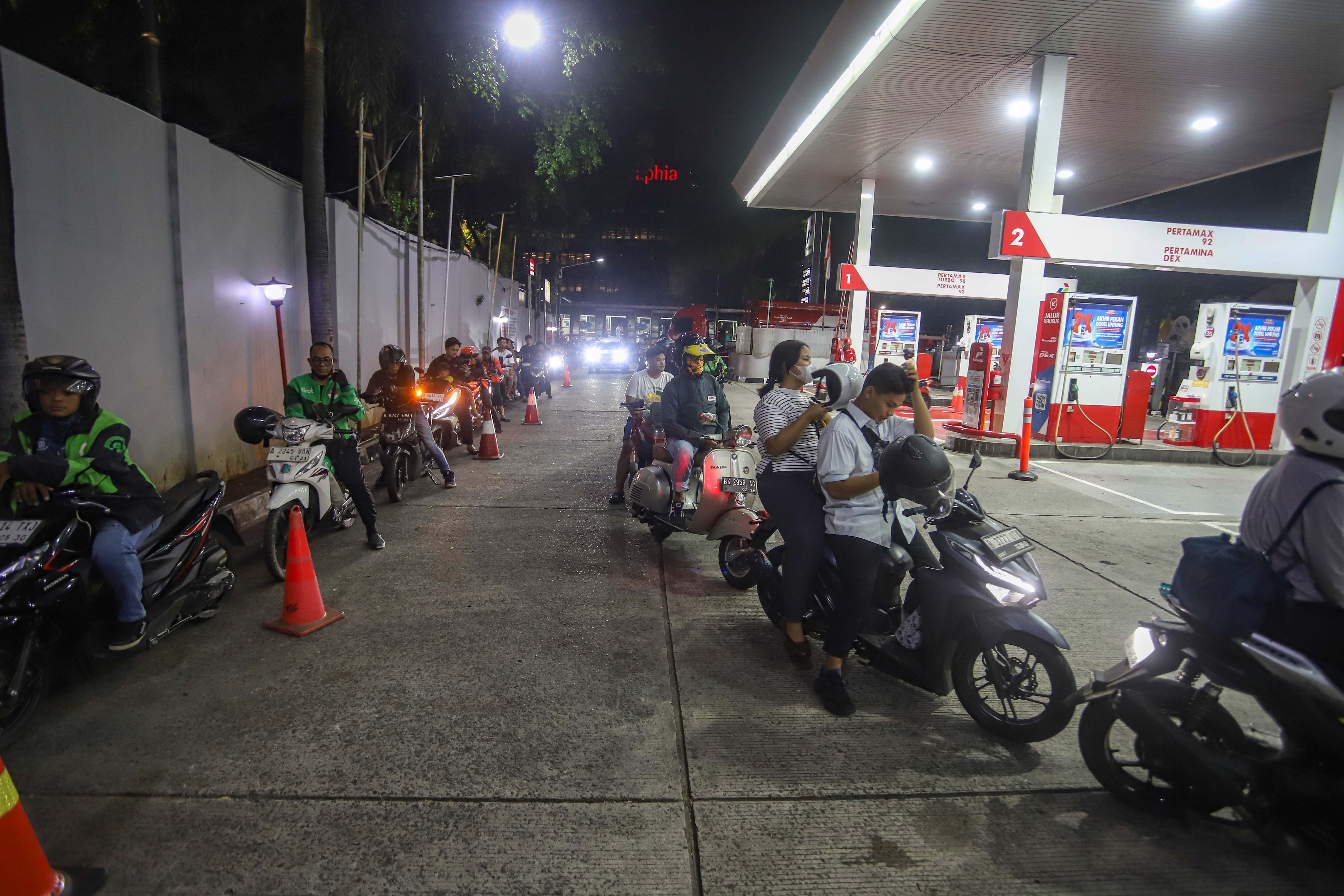 West Sumatra to Check Vehicle Registrations to Curb Subsidised Fuel Misuse