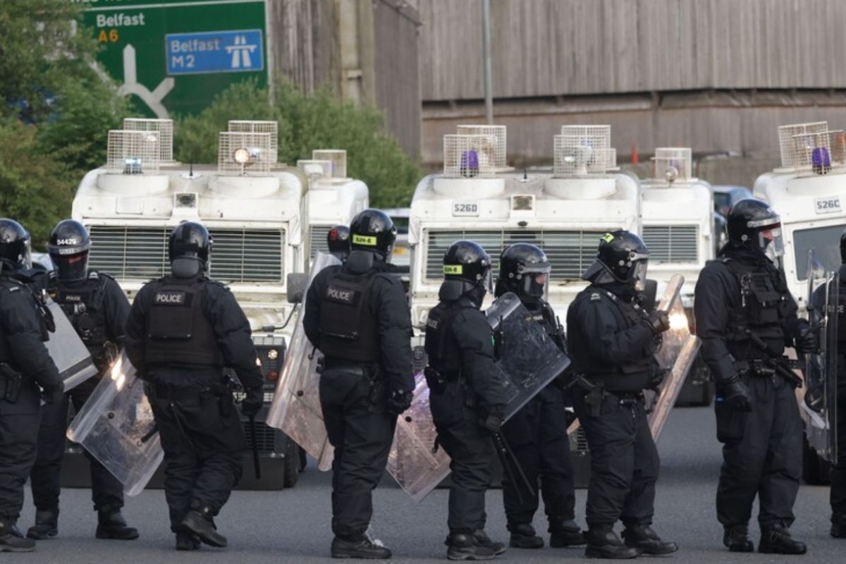 UK Tightens Immigration Surveillance After Belfast Unrest