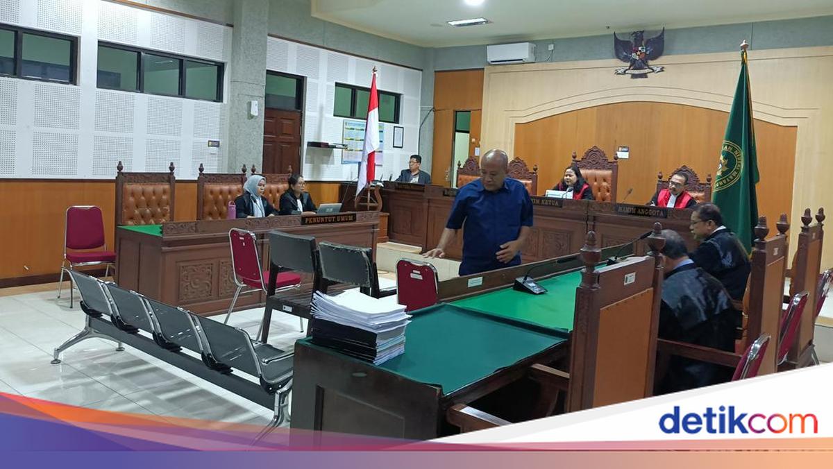 West Lombok DPRD Member and Vendor Face Two-Year Sentences in Mukena and Sarong Corruption Case