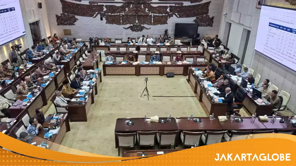 Indonesia Aims for Rp 16,800-17,500 Rupiah in 2027 Budget