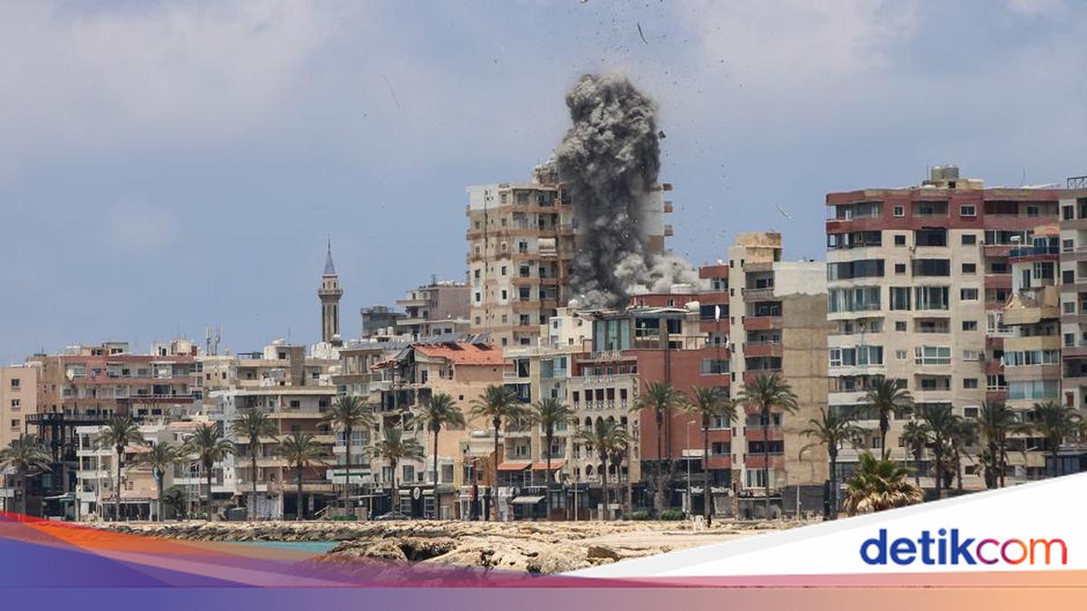 Israeli Strike on Tyre, Lebanon, Injures 10 Hospital Staff