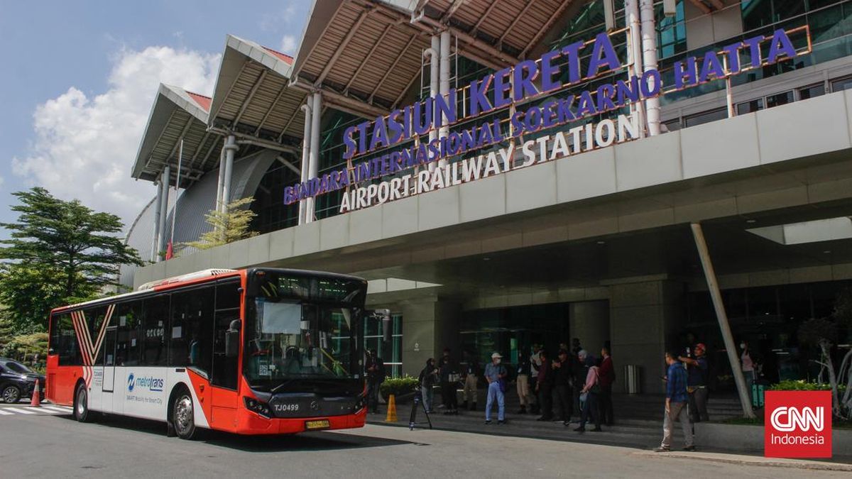 Jakarta Council Members Speak Out on Planned Transjabodetabek Fare Changes