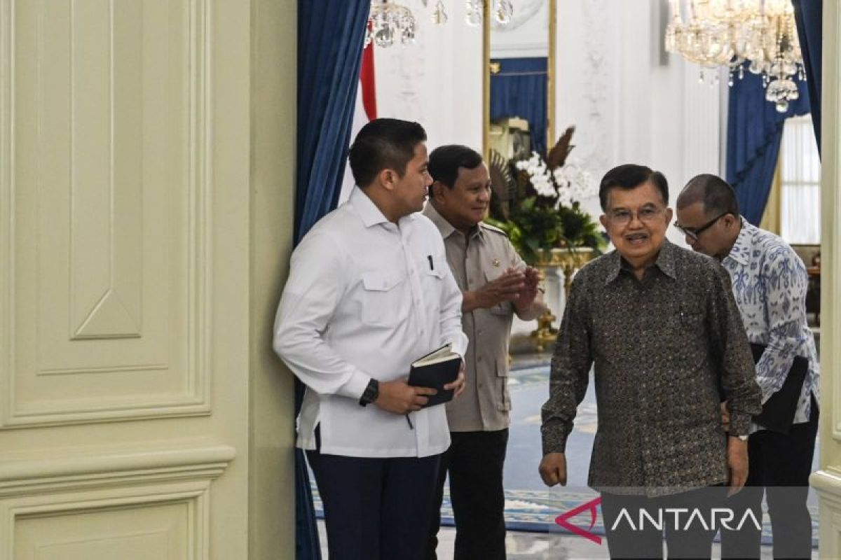 Political roundup: JK and Prabowo discuss investment, MBG efficiency report