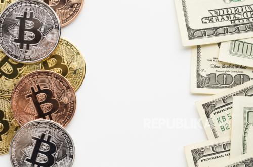 When Money Becomes an Algorithm: Reading Cryptocurrency from a Sharia Finance Perspective