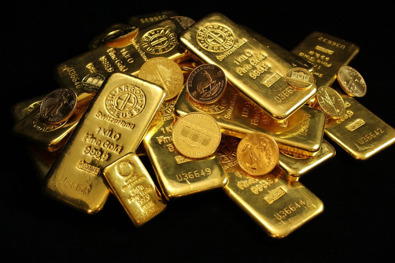 Why Does the Gold Price Rise? 7 Key Factors Driving It