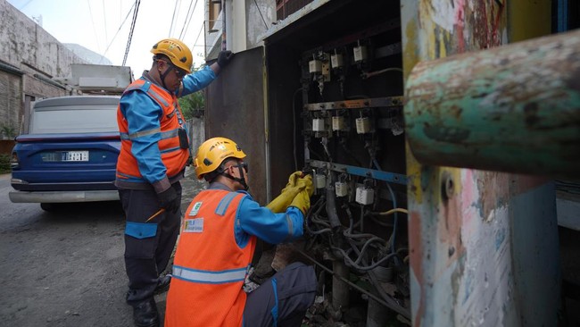 PLN Restores North Sumatra Electricity Faster Than Estimated