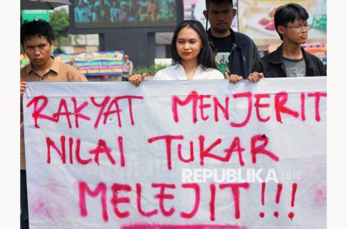 Political Pressure Cannot Solve Rupiah Weakness