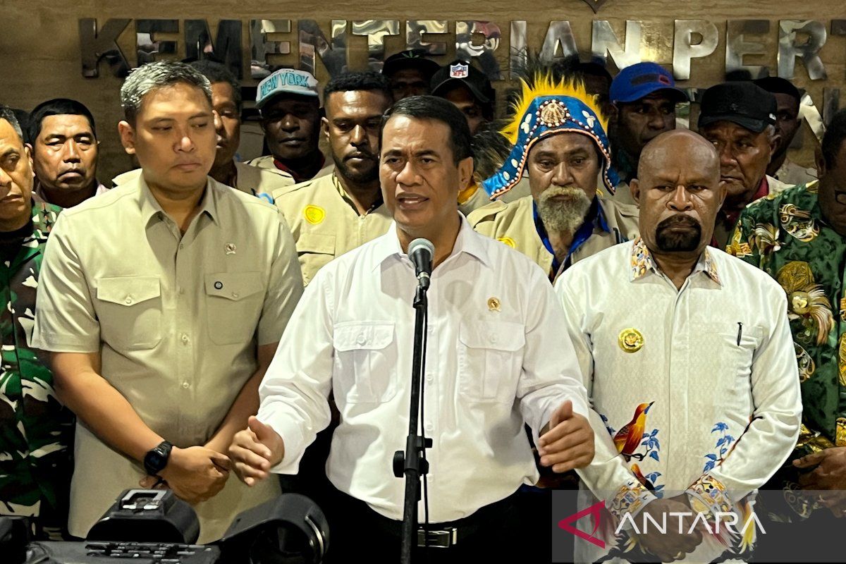 Minister Amran Focuses on Realising 'Harvest Festival' in Papua