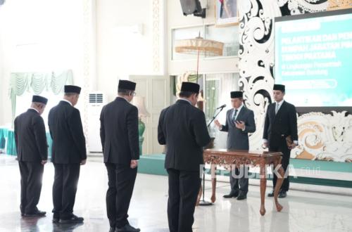 Bandung Regent Inaugurates New Officials, Urges Faster and More Responsive Bureaucracy