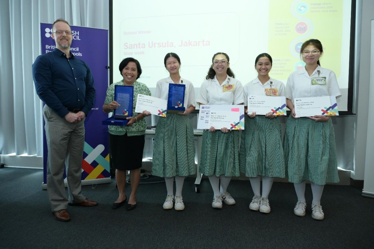 SMA Santa Ursula Jakarta Wins East Asia Title in British Council Competition