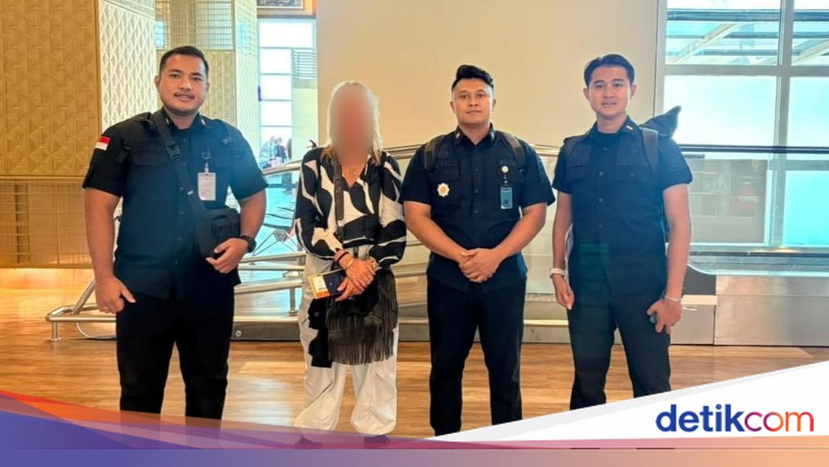 Australian National Deported from Dompu for Violating Residence Permit and Managing Lodging