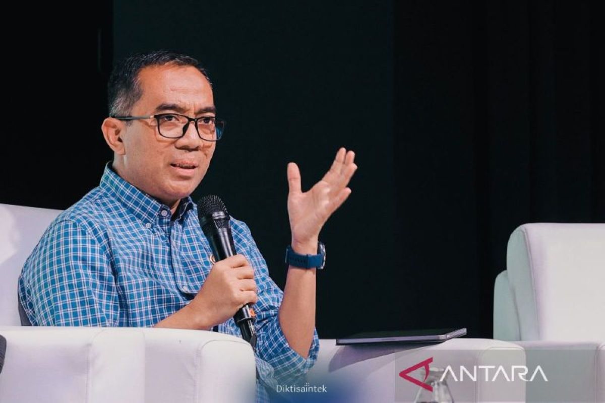 Minister urges regional governments to fund medical scholarships