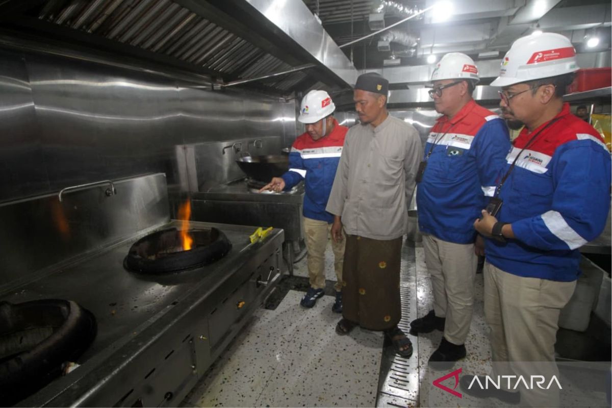 PGN Supplies Natural Gas Network to Dalwa Islamic Boarding School's Communal Kitchen in Pasuruan