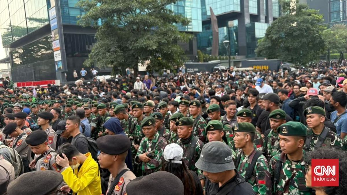TNI Addresses Involvement in Securing Student Demonstration at Bundaran HI