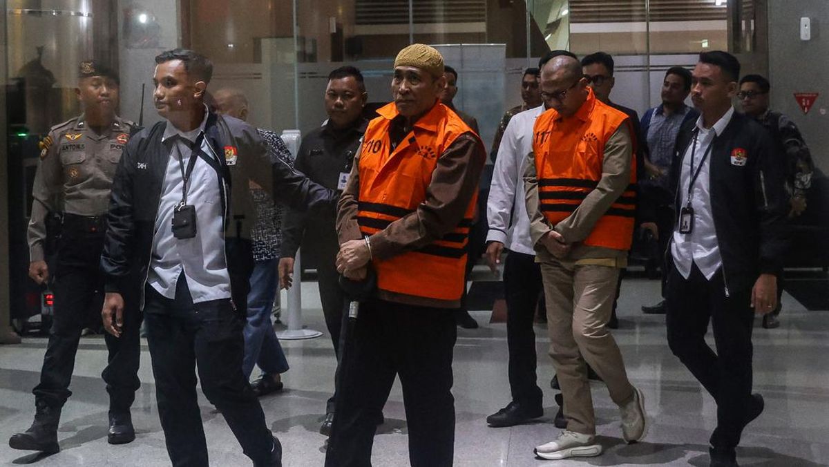 Kesthuri Chairman Challenges KPK After Being Named Suspect in Hajj Quota Case