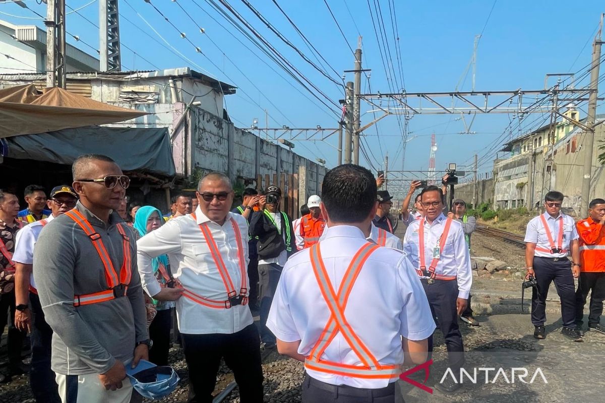 House Commission V Calls for Comprehensive Evaluation of KAI Level Crossings