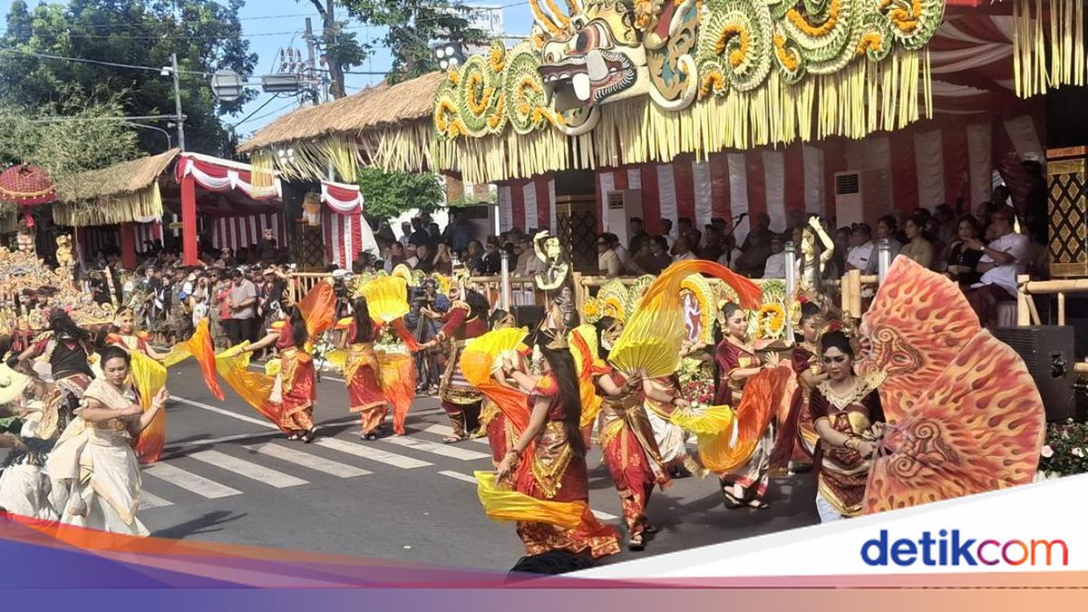 Bali Arts Festival Opens with Grand Parade Despite Prabowo's Absence
