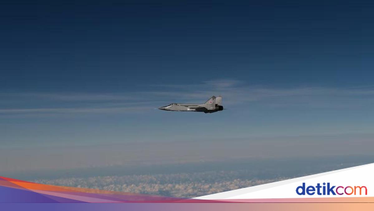 Sweden Scrambles Fighter Jets to Intercept Russian Aircraft