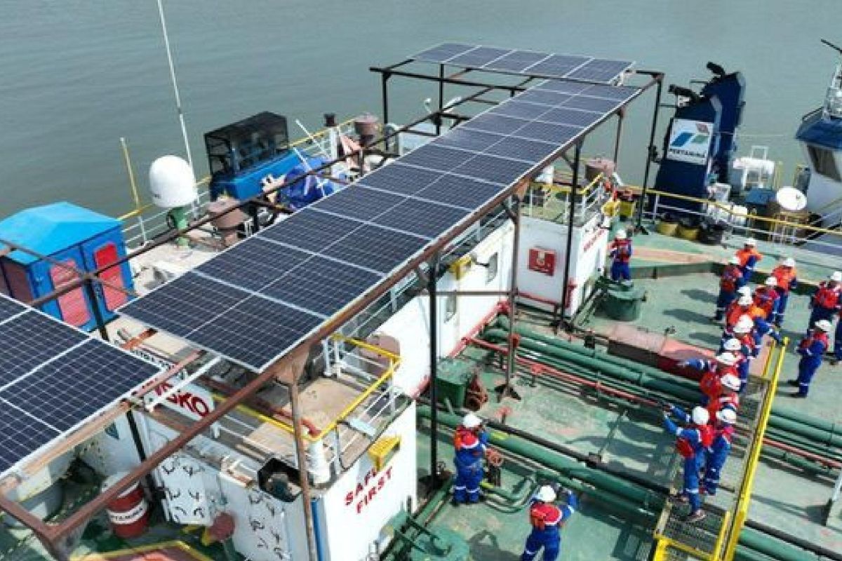 Pertamina Installs Solar Panels on Oil Tanker for Decarbonisation