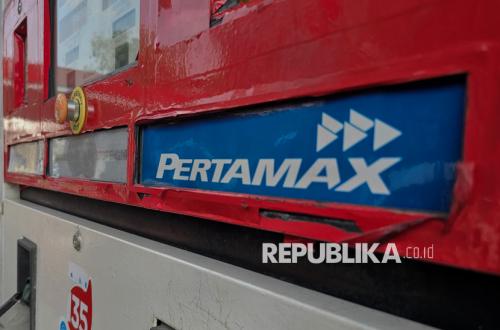 Economist Explains Potential Impact of Pertamax Price Hike on Inflation