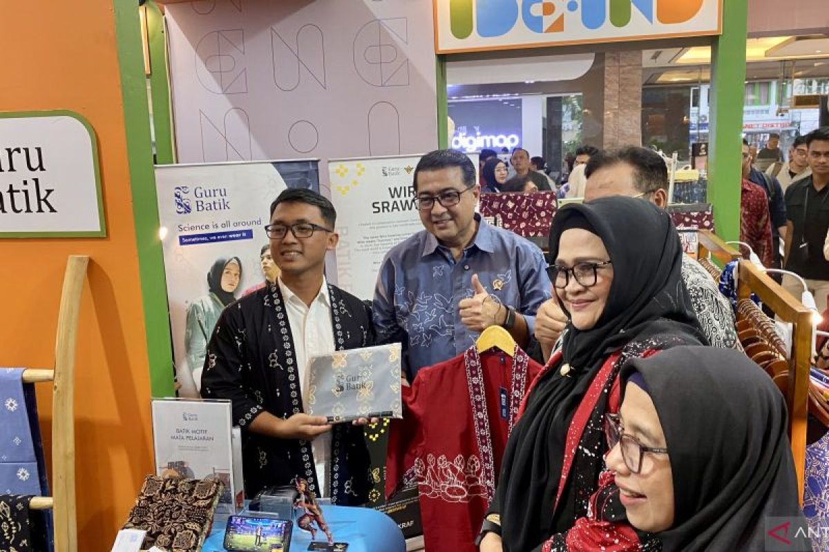 Creative Economy Minister Plans to Activate Creative Villages Across Indonesia
