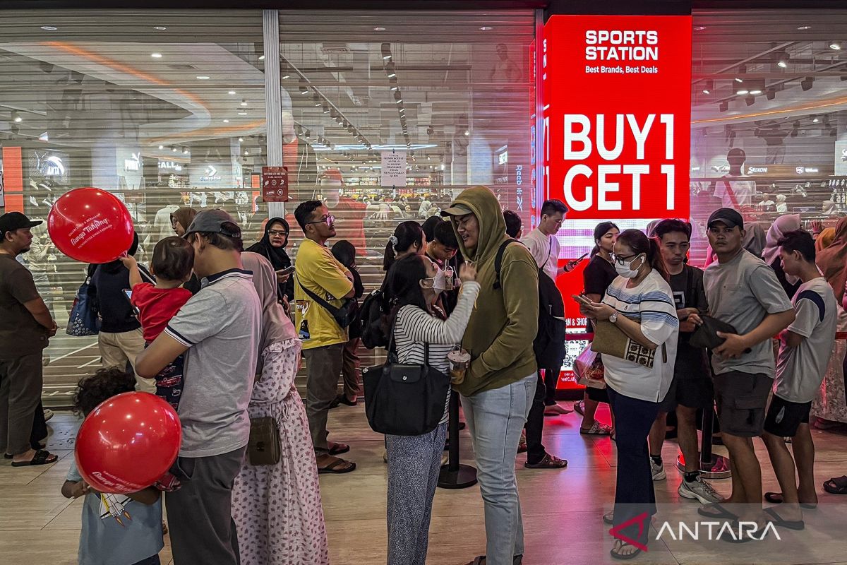 Government supports development of local potential-based shopping tourism