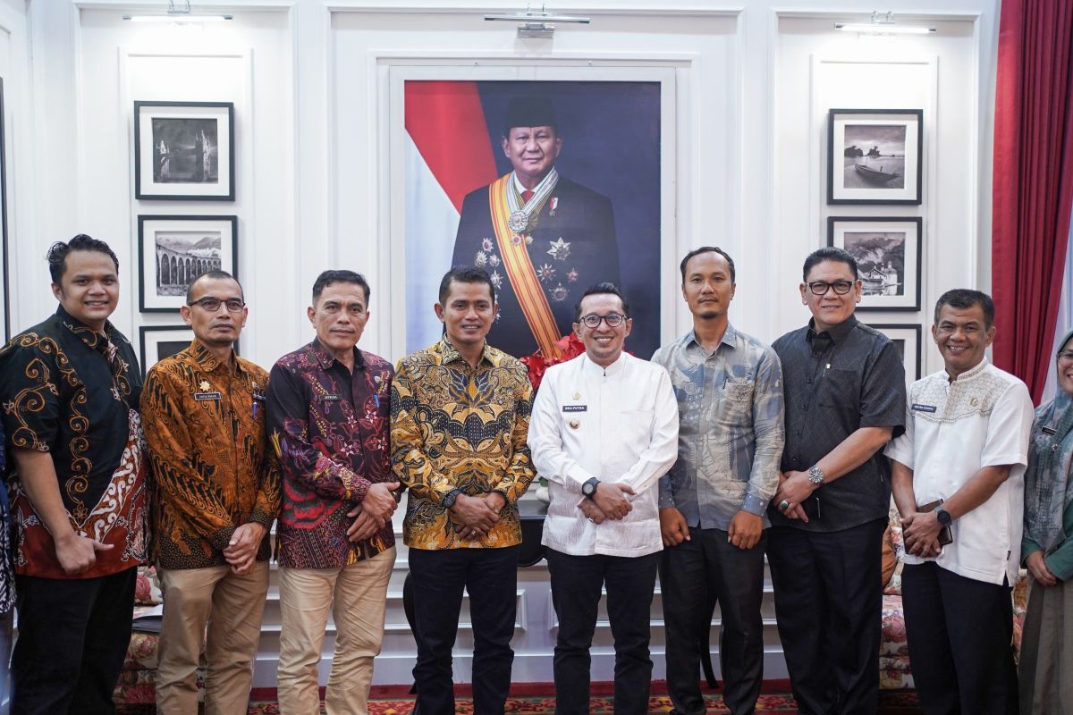 Solok and Tanah Datar Regencies Agree to Maintain Border Stability