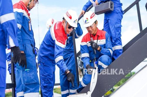Ahead of Holiday Season, Pertamina Chief Commissioner Reviews Avtur Supply Readiness in Bali