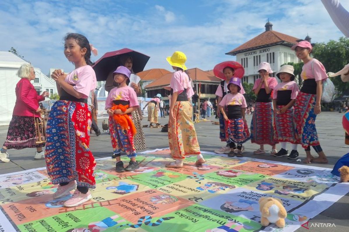 Photo spots become Old Town's strategy to engage youth in cultural preservation