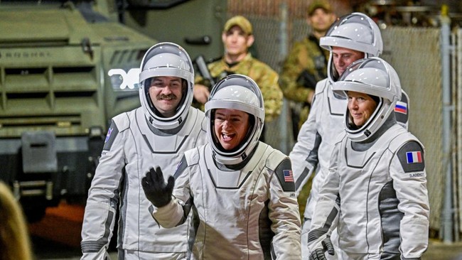 Thousands of Ordinary SpaceX Employees Suddenly Wealthy, Here's the Driver