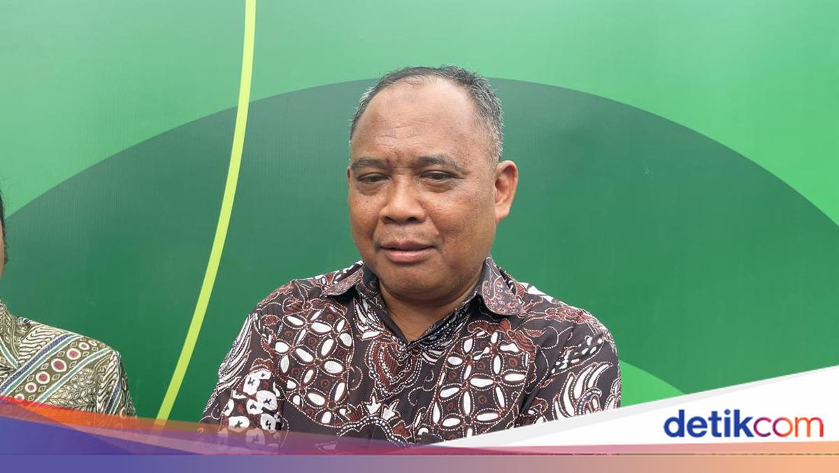 Sleman Regent Meets PSS Owner Ahead of Super League, Discusses Training Centre Plans