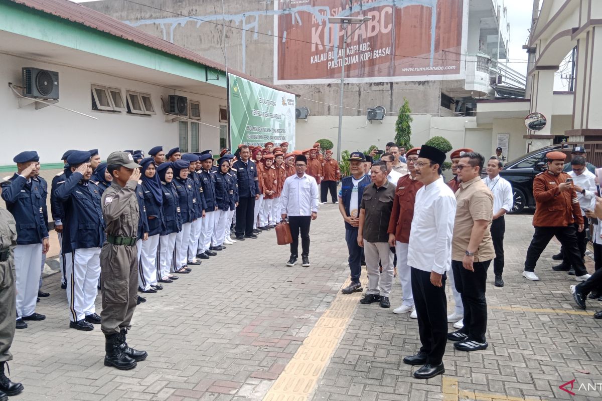 Minister: No favouritism allowed in selecting Sekolah Rakyat students