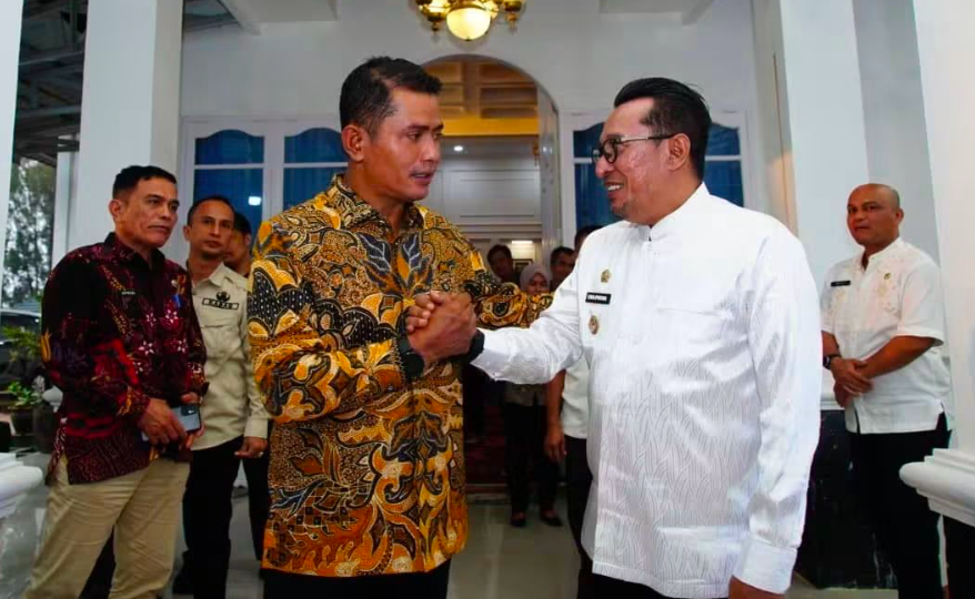 Tanah Datar and Solok Regents Agree Joint Steps to Resolve Boundary Conflict