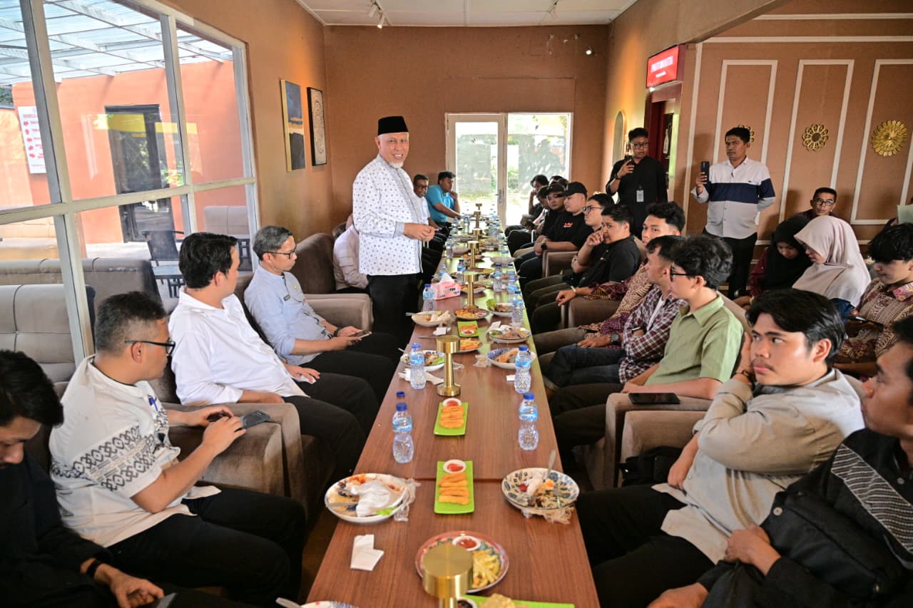 Governor Mahyeldi Insists Regional Issues Must Be Resolved to the Root
