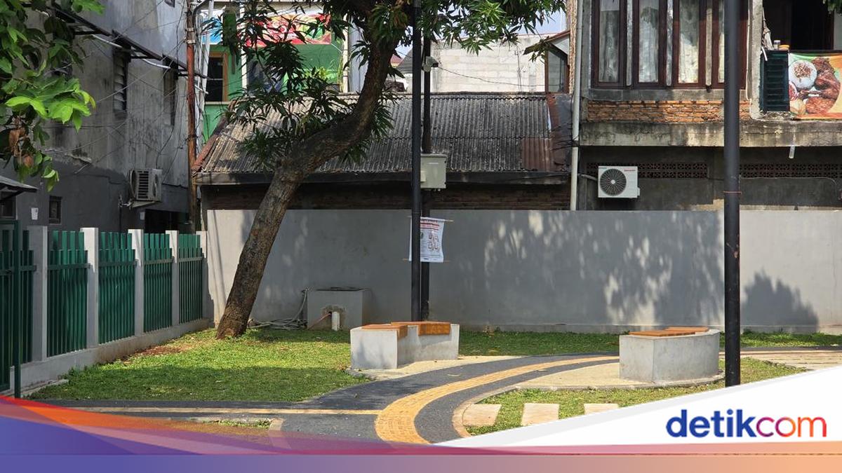 Jakarta Revokes School Aid for Two Bullies Who Electrocuted Autistic Boy
