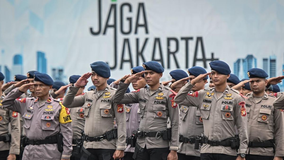 Police Deploy 5,955 Personnel to Secure Student Demonstration in Jakarta