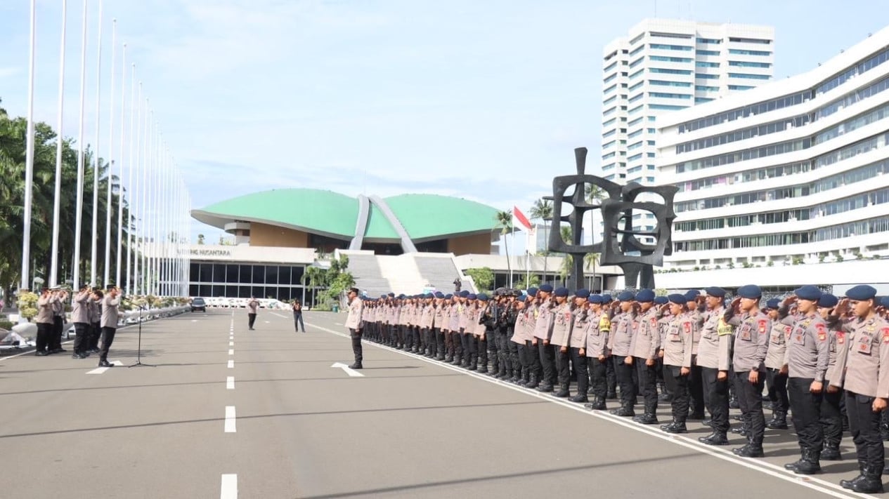 Thousands of Joint Personnel Deployed to Secure Multiple Protests in Jakarta Today