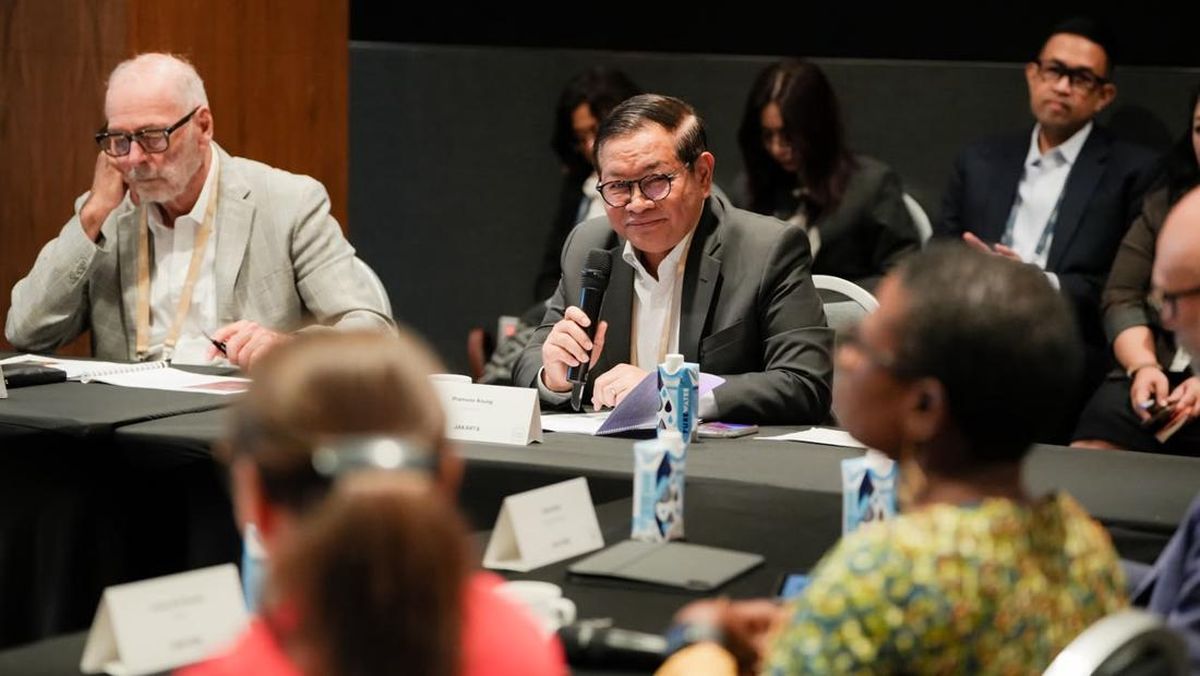 Pramono Attends World Cities Summit in Singapore as C40 Vice Chair