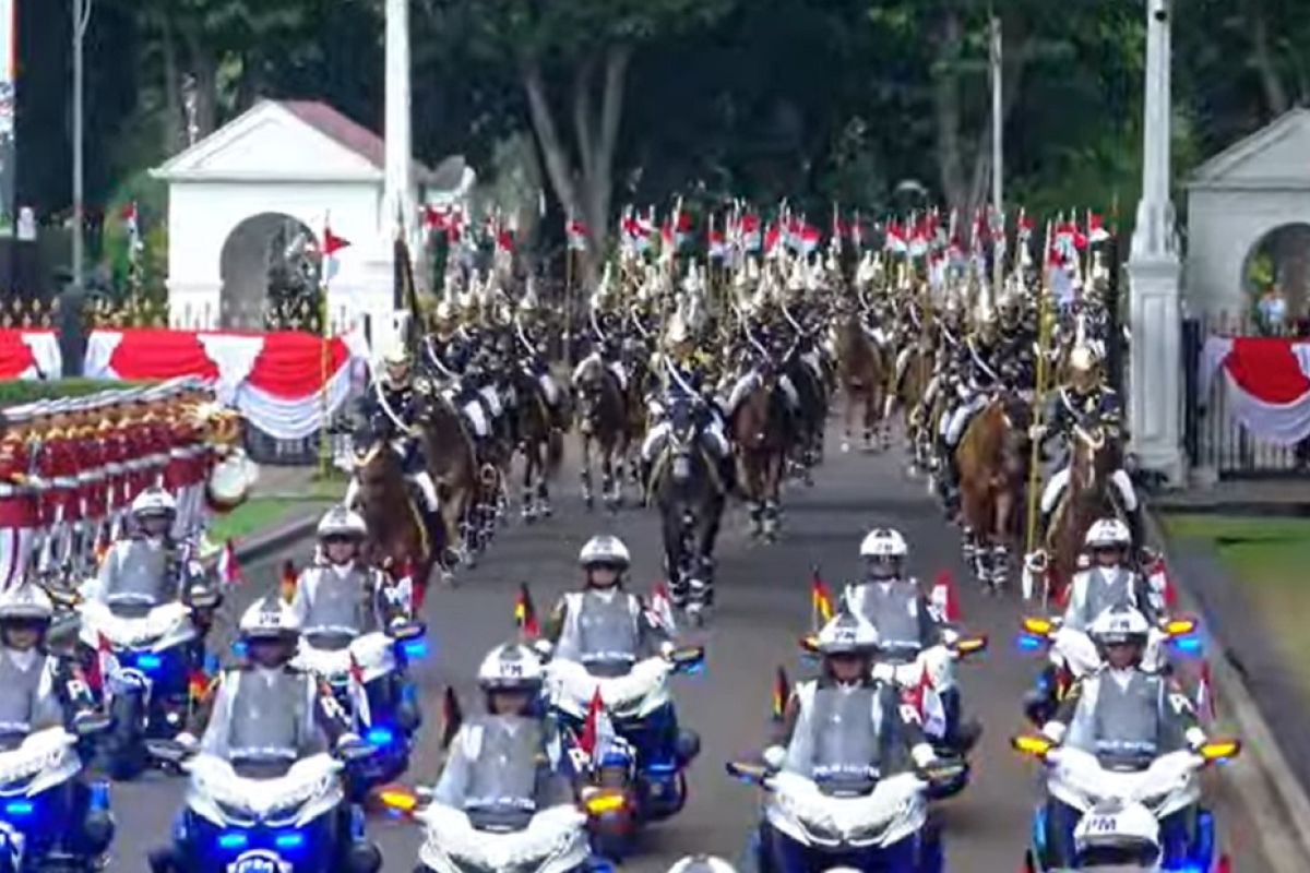 German President Arrives at Merdeka Palace with Mounted Escort