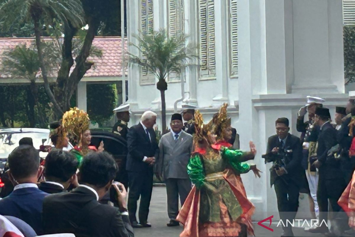 President Prabowo Welcomes President Steinmeier at the Palace